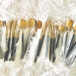 48 Piece Stainless Steel Cutlery Set in gold and black NIB